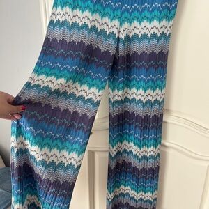 Alexis Teal and White sleeveless jumpsuit - size M